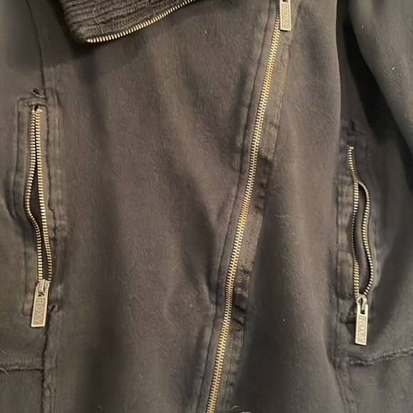 CLOSET CLOSING Roxy distressed asymmetrical moto jacket, black, size M - Picture 5 of 11